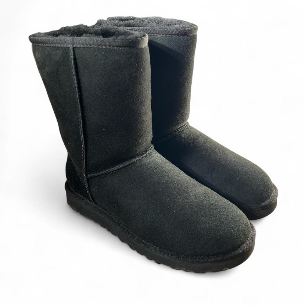 Black UGG classic short boots